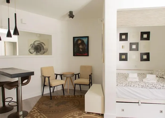 Διαμέρισμα Madragoa Cosy *